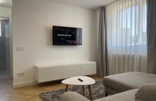 Sangeorz-Bai Apartment | APARTAMENT ULTRACENTRAL,PARCARE PRIVATA,WiFi