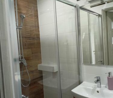 Jaszowiec Apartment | APARTAMENT USTROŃ 84