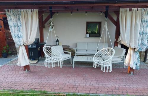Tomice Apartment | Apartament w Zielonej Dolinie