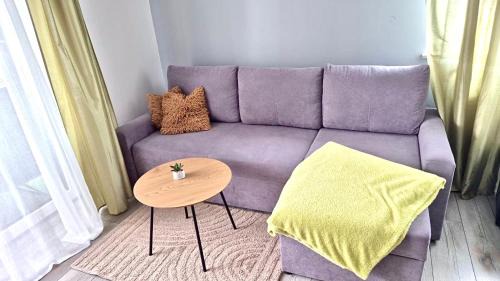Wrzesnia Apartment | Apartament z balkonem -35 min do Poznania -WiFi-Parking