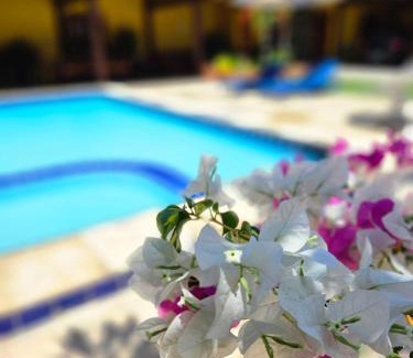 Praia do Futuro II Apartment | Apartamento 06 - na Praia do Futuro com piscina.