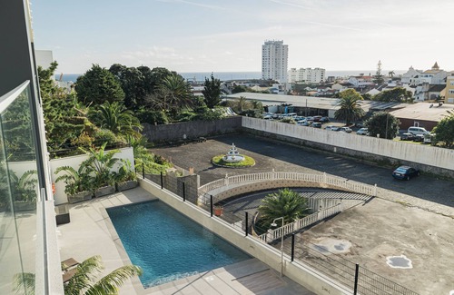 Ponta Delgada Apartment | Apartamento 09