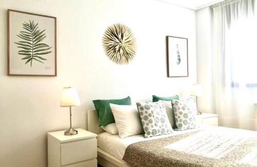 Castro Urdiales Apartment | Apartamento 1 Céntrico Garaje Wi-Fi para Trabajar