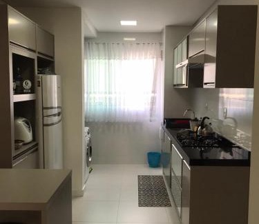 Andorinha Apartment | Apartamento 2 dormitórios a 300 metros do mar na Meia Praia - Itapema-sc