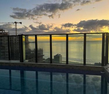 Morretes Apartment | Apartamento 2 suítes, Charme mediterrâneo, com Piscina e Academia