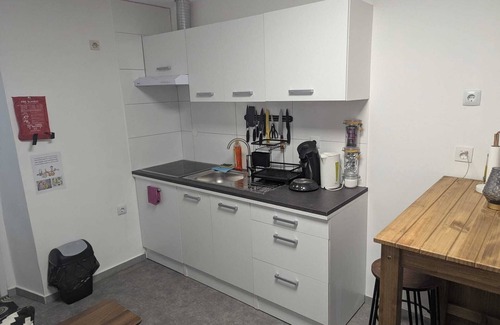 Audun-le-Tiche Apartment | Apartamento a 5 minutos de Luxemburgo fully equipped kitchen, lovely terrace