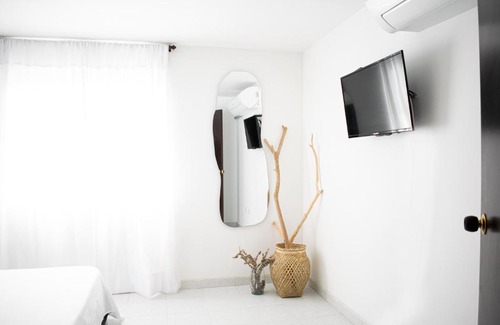 Historic Center Apartment | Apartamento a una cuadra de la Playa centro Parque de los Novios