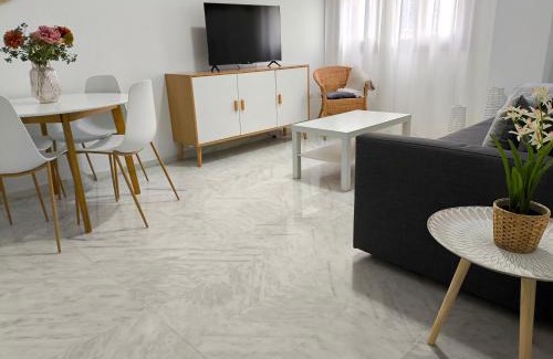 Parque Alcosa Apartment | Apartamento acogedor - piscina - parking