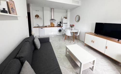 Parque Alcosa Apartment | Apartamento acogedor - piscina - parking