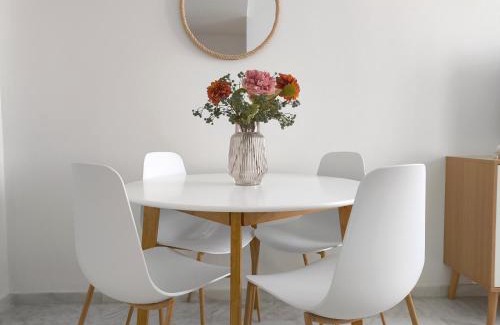 Parque Alcosa Apartment | Apartamento acogedor - piscina - parking