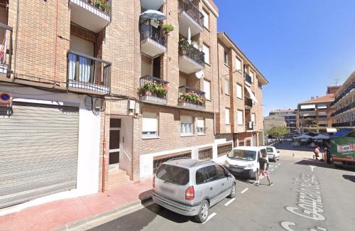 Albelda de Iregua Apartment | Apartamento Albelda Plaza