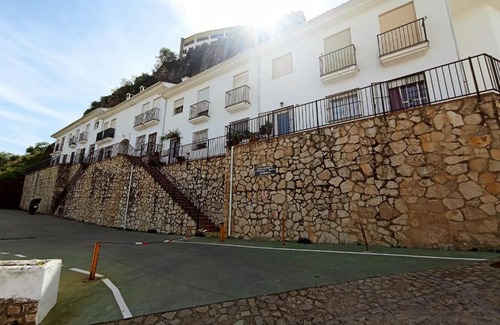 Zahara de la Sierra Apartment | APARTAMENTO AMANECER