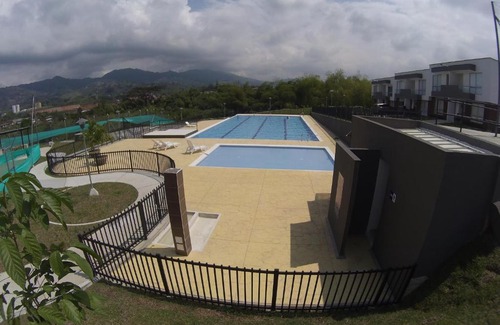 Pereira Apartment | Apartamento Amoblado para 4 personas en Dosquebradas Risaralda