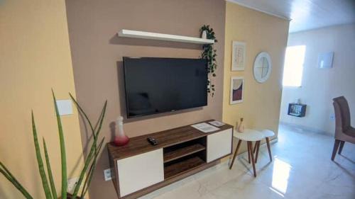 Palmeiras Apartment | Apartamento amplo cabo frio