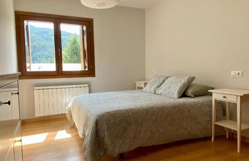 Villanova Apartment | Apartamento Balcón del Ésera