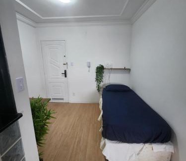Centro Apartment | Apartamento Moderno Estilo Azul e Verde