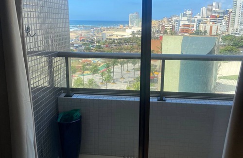 Costa Azul Apartment | Apartamento Aconchegante com Vista mar no Costa Azul. Possui Portaria 24 Horas