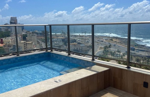 Costa Azul Apartment | Apartamento Aconchegante com Vista mar no Costa Azul. Possui Portaria 24 Horas