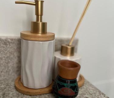 Val-de-Caes Apartment | Apartamento Breeze Residence - COP 30