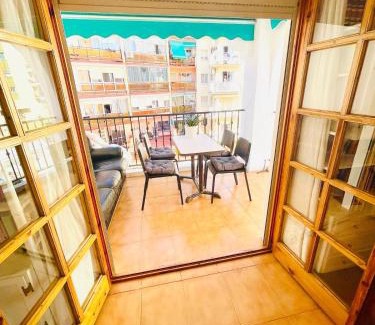 Torremolinos City Centre Apartment | Apartamento Centro Torremolinos con Solarium