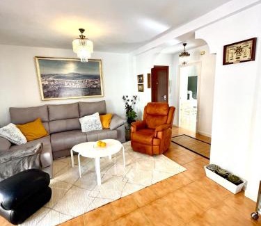 Torremolinos City Centre Apartment | Apartamento Centro Torremolinos con Solarium