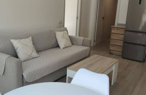 Aiora Apartment | Apartamento Cerca Ciudad Ciencias. 4/6 Personas. Céntrico, Parada Metro 2 Minuto