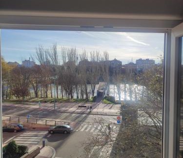 Barrio de Jesus Apartment | Apartamento cerca Plaza Pilar