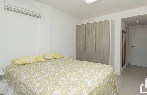 Canto Grande Apartment | Apartamento com 02 Dormitórios na Quadra do mar