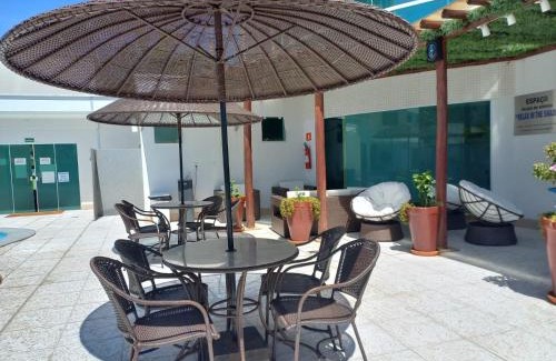 Bandeirantes Apartment | Apartamento com varanda gourmet e churrasqueira Caldas Nova