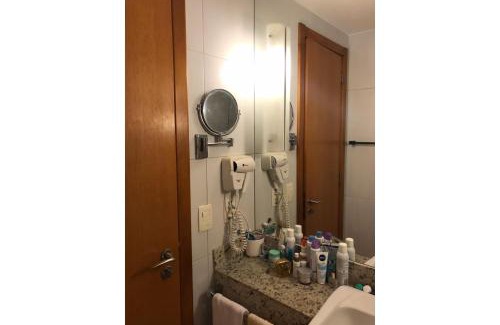 Caminho das Arvores Apartment | Apartamento completo e luxuoso com serviço de hote