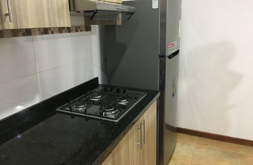 San Antonio Apartment | Apartamento con patio y aire acondicionado en el Barrio San Antonio