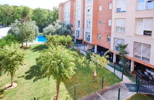 Parque Alcosa Apartment | Apartamento con piscina solo en temporada
