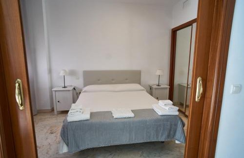 Parque Alcosa Apartment | Apartamento con piscina solo en temporada