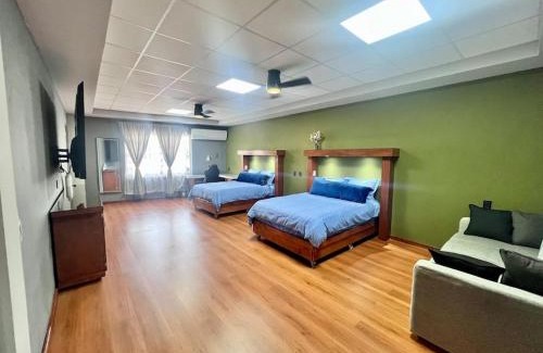 Ciudad Victoria Apartment | Apartamento Contemporaneo con TV 85 y cochera privada