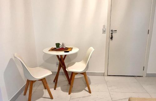 Santo Cristo Apartment | Apartamento de 2 quartos, com piscina e há 10 km de copacabana