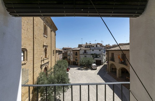 Adahuesca Apartment | Apartamento de Lujo Para 6 Personas