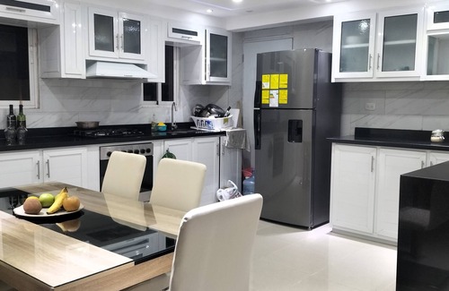 Prado Oriental Apartment | Apartamento , Bonito y Elegante, Cerca de Grandes Centros Comerciales Y Ocios