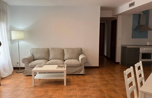 Novales Apartment | Apartamento dos Dormitorios en Novales. A 4 km de la Playa