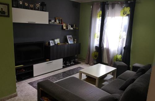 Barbastro Apartment | Apartamento Duartes en Barbastro vistas al pirineo