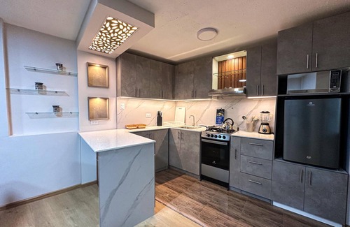 Banos de Agua Santa Apartment | Apartamento Moderno Ideal Para Familias, en el Centro de la Ciudad