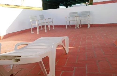 La Florida Apartment | Apartamento en el Centro Histórico de Sevilla. Wifi y Parking Gratis. [cc2]