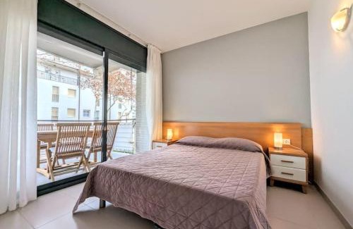 Platja d'Aro Apartment | Apartamento En el Port dAro by Host&Joy