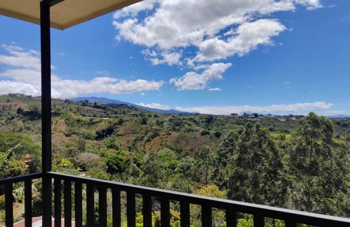 Poas Volcano National Park Apartment | Apartamento en las Montañas del Volcán Poas, con Magnífica Vista