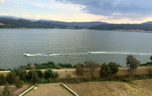 Paipa Apartment | Apartamento en Paipa frente al lago