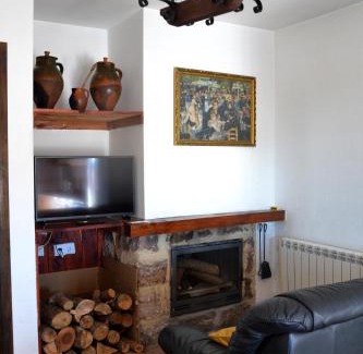 Villalba de la Sierra Apartment | Apartamentos La Sierra