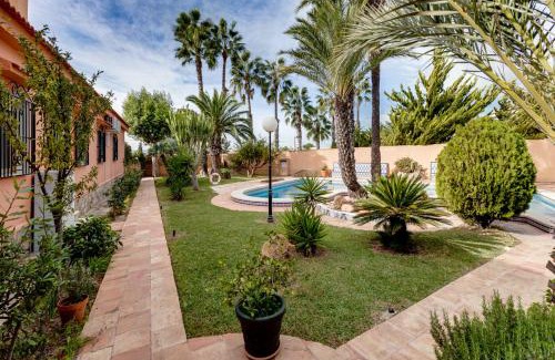 El Chaparral House | Apartamento Esclusivo con Piscina e Giardino