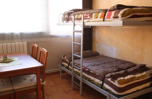 Ribes De Freser Apartment | Apartamento Gis, con chimenea!