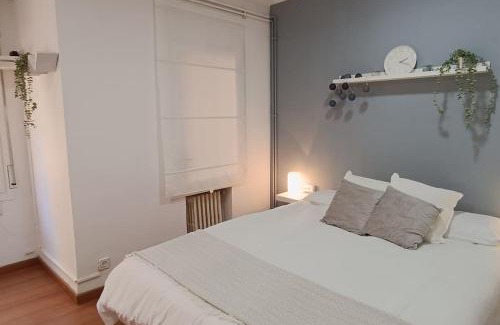 Premia de Mar Apartment | Apartamento Gran Via para 6 en el centro de Premià
