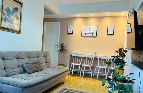Aguas de Lindoia Apartment | Apartamento ideal para casal acomoda ate 5 pessoas - Centro com Wifi