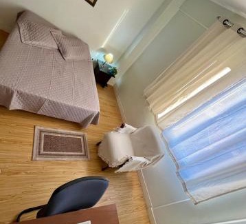 Aguas de Lindoia Apartment | Apartamento ideal para casal acomoda ate 5 pessoas - Centro com Wifi